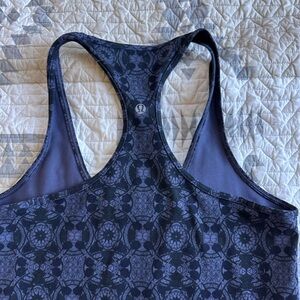 Lululemon size 8 print purple black grey top racer back yoga top workout top